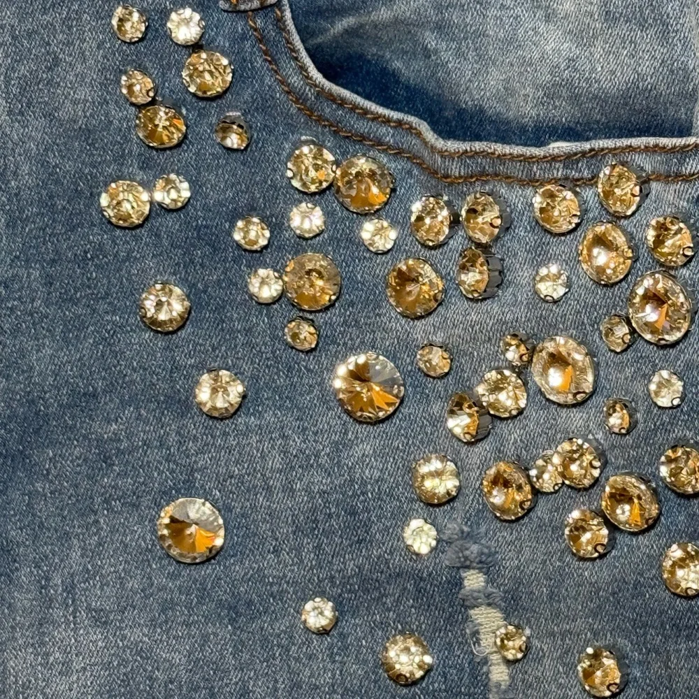 Hot & Delicious Embellished Blue Denim Jeans - Picture 5 of 7